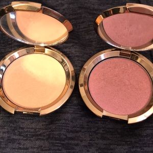 Becca light chaser duo